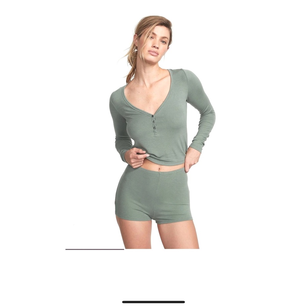 Victorias Secret Sage‎ Green Ribbed Modal Henley V-Neck Long Sleeve Top Medium